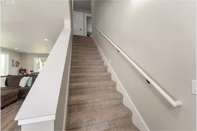 1062 Southridge Way, Roseburg, OR 97470 - Photo 18