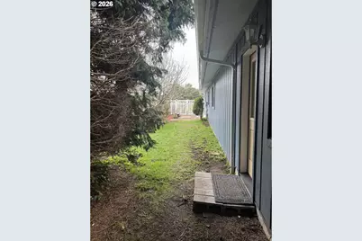 870 SW 12th St, Bandon, OR 97411 - Photo 24