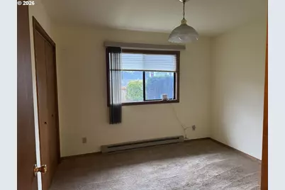 870 SW 12th St, Bandon, OR 97411 - Photo 10