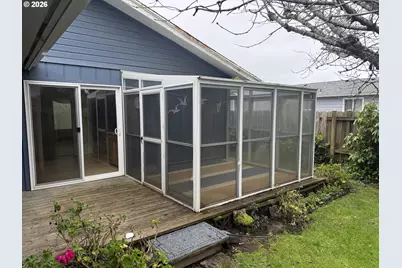 870 SW 12th St, Bandon, OR 97411 - Photo 20