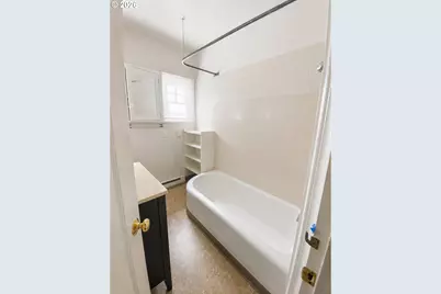 4300 N Montana Ave, Portland, OR 97217 - Photo 6