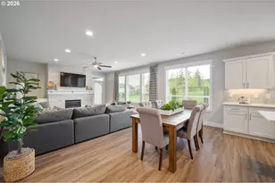 8529 N Hargrave St, Camas, WA 98607 - Photo 14