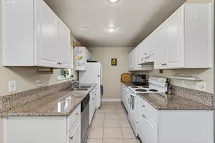 1611 NE Hale Pl, Gresham, OR 97030 - Photo 16