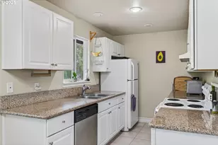 1611 NE Hale Pl, Gresham, OR 97030 - Photo 10