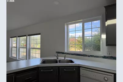269 NW Woods Ln, Dallas, OR 97338 - Photo 18
