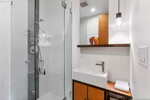 314 Columbia St, Hood River, OR 97031 - Photo 20