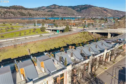 314 Columbia St, Hood River, OR 97031 - Photo 2