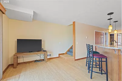 180 SE Highway 101 #17, Lincoln City, OR 97367 - Photo 8