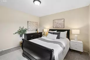 609 SE 137th Ave, Portland, OR 97233 - Photo 16