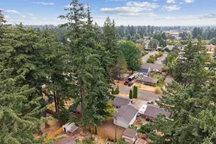 609 SE 137th Ave, Portland, OR 97233 - Photo 36