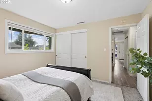 609 SE 137th Ave, Portland, OR 97233 - Photo 18