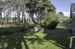 1260 Jackson Ave SW, Bandon, OR 97411 - Photo 8
