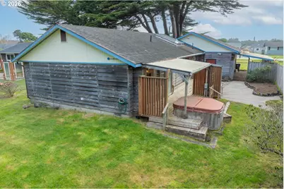 1260 Jackson Ave SW, Bandon, OR 97411 - Photo 10