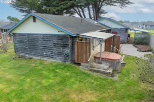 1260 Jackson Ave SW, Bandon, OR 97411 - Photo 10
