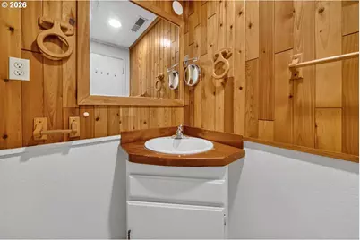 1260 Jackson Ave SW, Bandon, OR 97411 - Photo 28