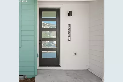 14846 NE Couch St #8, Portland, OR 97230 - Photo 1