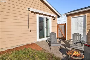763 18th St, Salem, OR 97301 - Photo 26