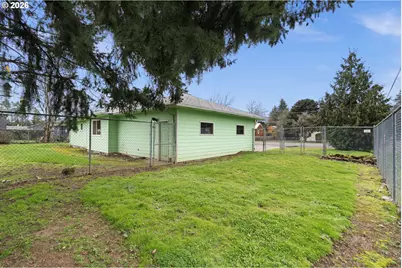 6211 SE Clatsop St, Portland, OR 97206 - Photo 26