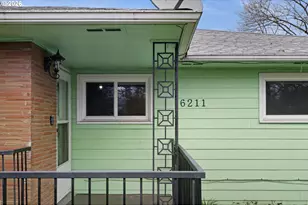 6211 SE Clatsop St, Portland, OR 97206 - Photo 4