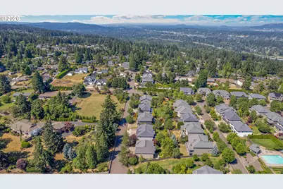 4823 Ireland Ln, West Linn, OR 97068 - Photo 46