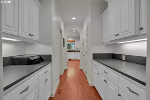 4823 Ireland Ln, West Linn, OR 97068 - Photo 8