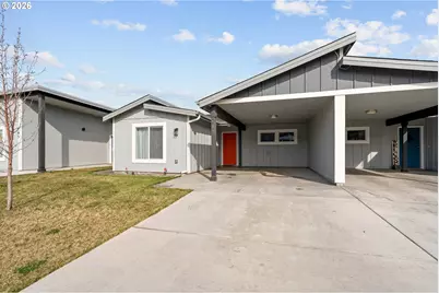 277 Merrick Ave, Umatilla, OR 97882 - Photo 2