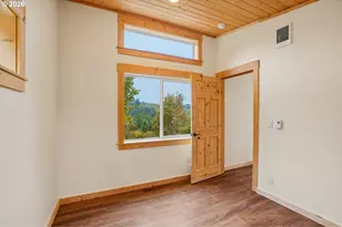 1836 Hazel Dell Rd, Castle Rock, WA 98611 - Photo 18