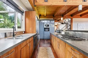 4183 SW Greenleaf Dr, Portland, OR 97221 - Photo 14