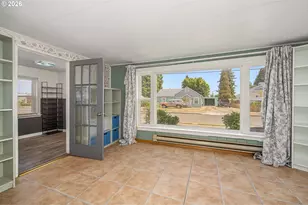 204 19th St, Springfield, OR 97477 - Photo 10