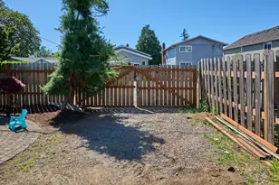 645 NW 5th Ave, Canby, OR 97013 - Photo 38