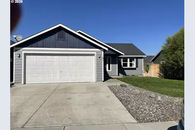 371 Bridgeport Ave, Umatilla, OR 97882 - Photo 1