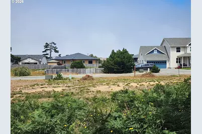 845 Rogers Pl, Bandon, OR 97411 - Photo 2