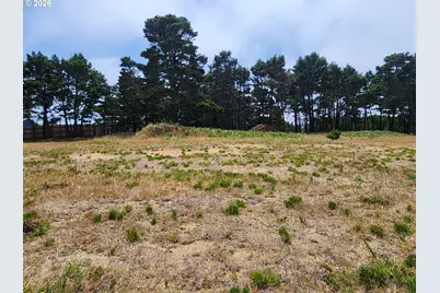 845 Rogers Pl, Bandon, OR 97411 - Photo 1