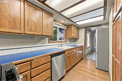 2855 SW Faith Ct, Troutdale, OR 97060 - Photo 12