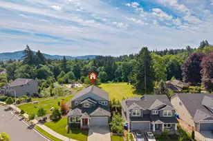 15388 SE Hawthorne Mdws St, Portland, OR 97236 - Photo 2