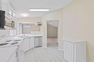 23077 SW Main St, Sherwood, OR 97140 - Photo 6