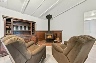 3801 Krohn Ln, Roseburg, OR 97471 - Photo 10