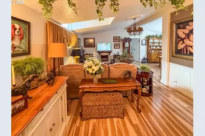 125 Rose Ave, Myrtle Creek, OR 97457 - Photo 8