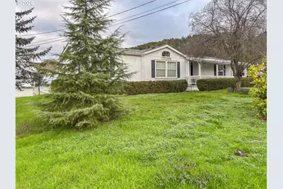 125 Rose Ave, Myrtle Creek, OR 97457 - Photo 36