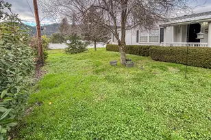 125 Rose Ave, Myrtle Creek, OR 97457 - Photo 2