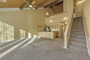 4 Touchstone Dr, Lake Oswego, OR 97035 - Photo 16