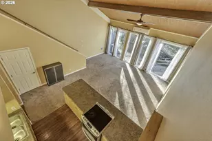 4 Touchstone Dr, Lake Oswego, OR 97035 - Photo 22