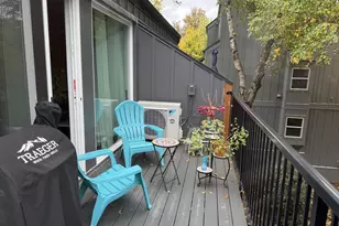 4 Touchstone Dr, Lake Oswego, OR 97035 - Photo 6