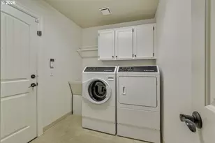 10680 SW Kiowa Ct, Tualatin, OR 97062 - Photo 24