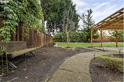 10680 SW Kiowa Ct, Tualatin, OR 97062 - Photo 44