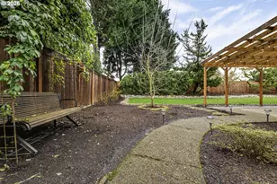 10680 SW Kiowa Ct, Tualatin, OR 97062 - Photo 44