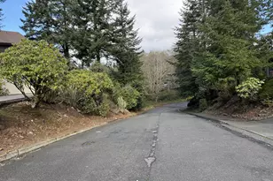 1735 Arch Ln, Brookings, OR 97415 - Photo 32