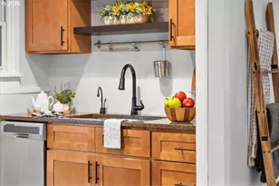 6208 NE 33rd Ave, Portland, OR 97211 - Photo 14