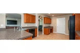 335 Weaver Ave, Myrtle Creek, OR 97457 - Photo 8