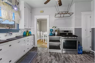 1305 9th St, La Grande, OR 97850 - Photo 12